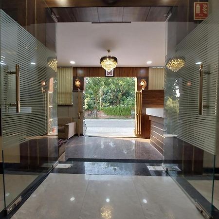 Taj Nice Point Manage By Taj Sunrise Group Agra (Uttar Pradesh) Exterior foto