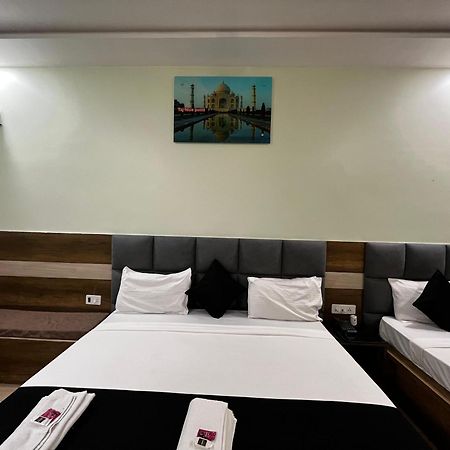 Taj Nice Point Manage By Taj Sunrise Group Agra (Uttar Pradesh) Exterior foto