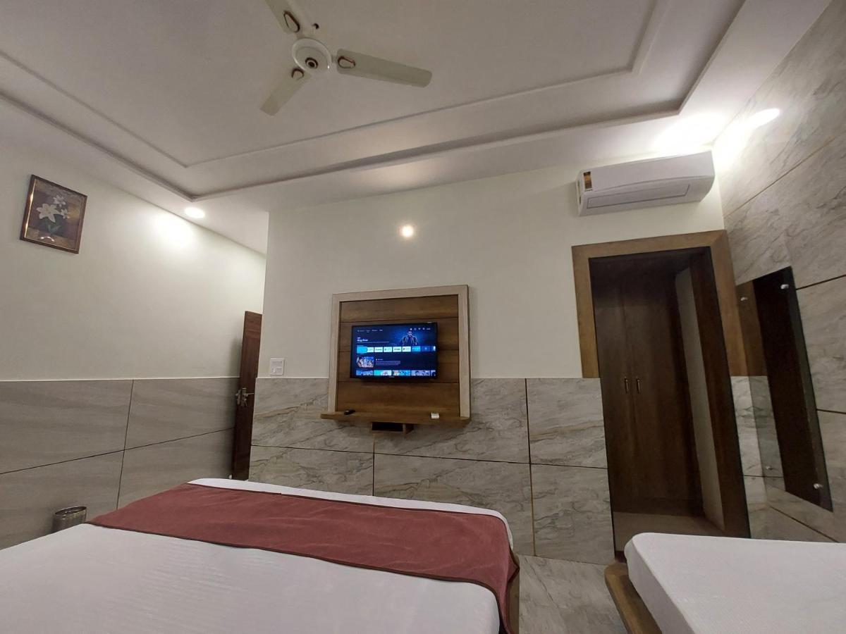 Taj Nice Point Manage By Taj Sunrise Group Agra (Uttar Pradesh) Exterior foto
