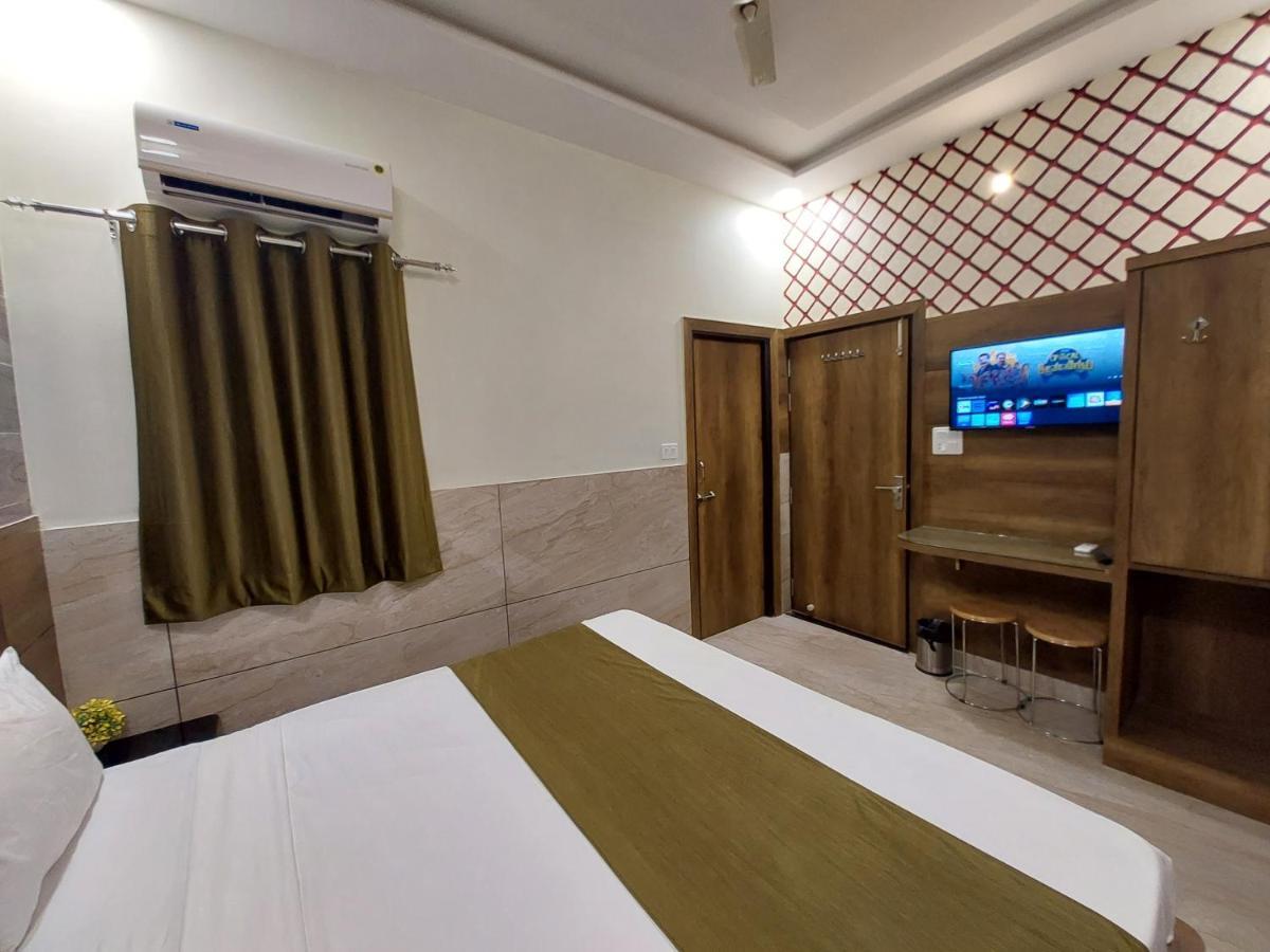 Taj Nice Point Manage By Taj Sunrise Group Agra (Uttar Pradesh) Exterior foto