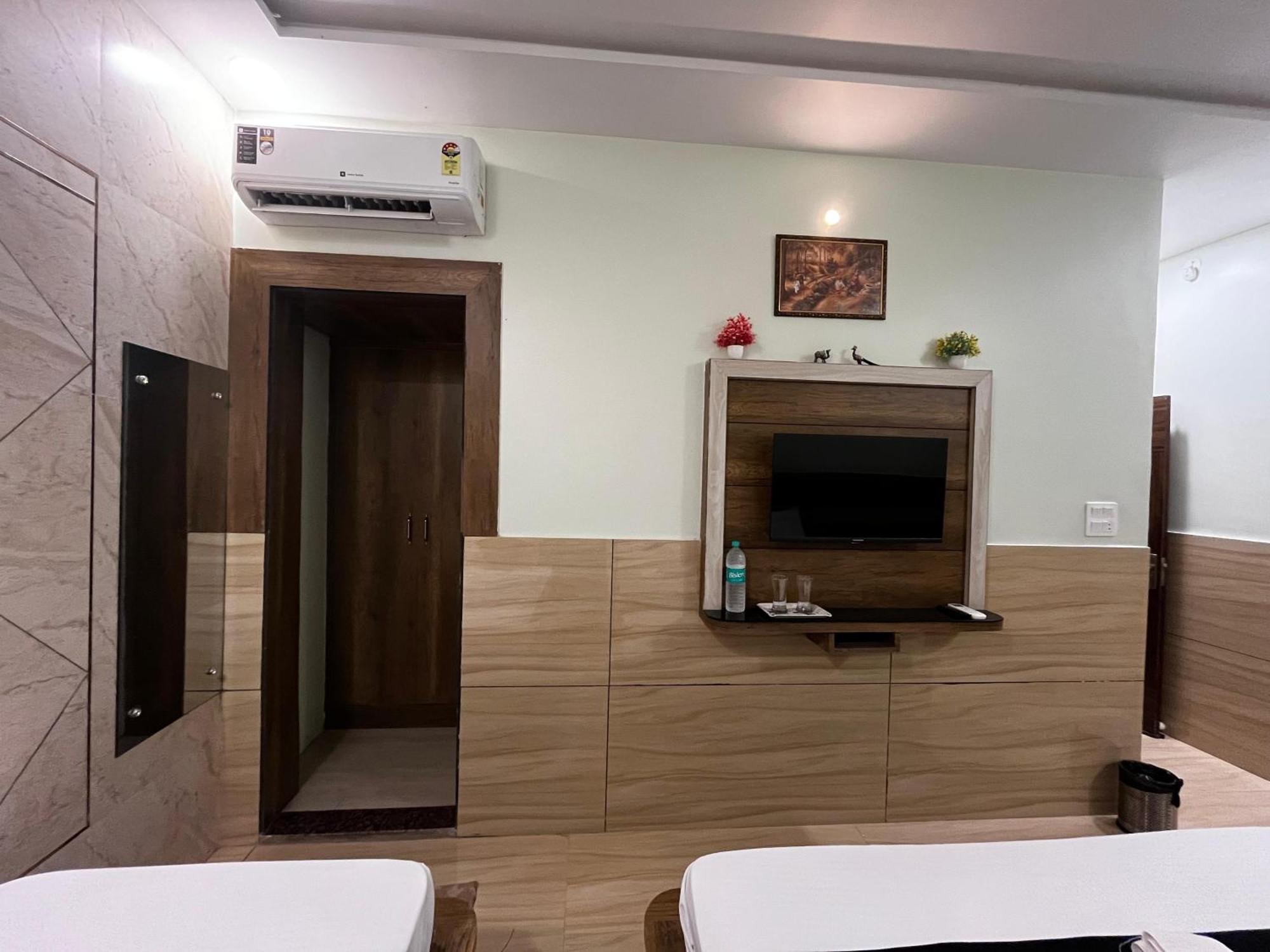 Taj Nice Point Manage By Taj Sunrise Group Agra (Uttar Pradesh) Exterior foto