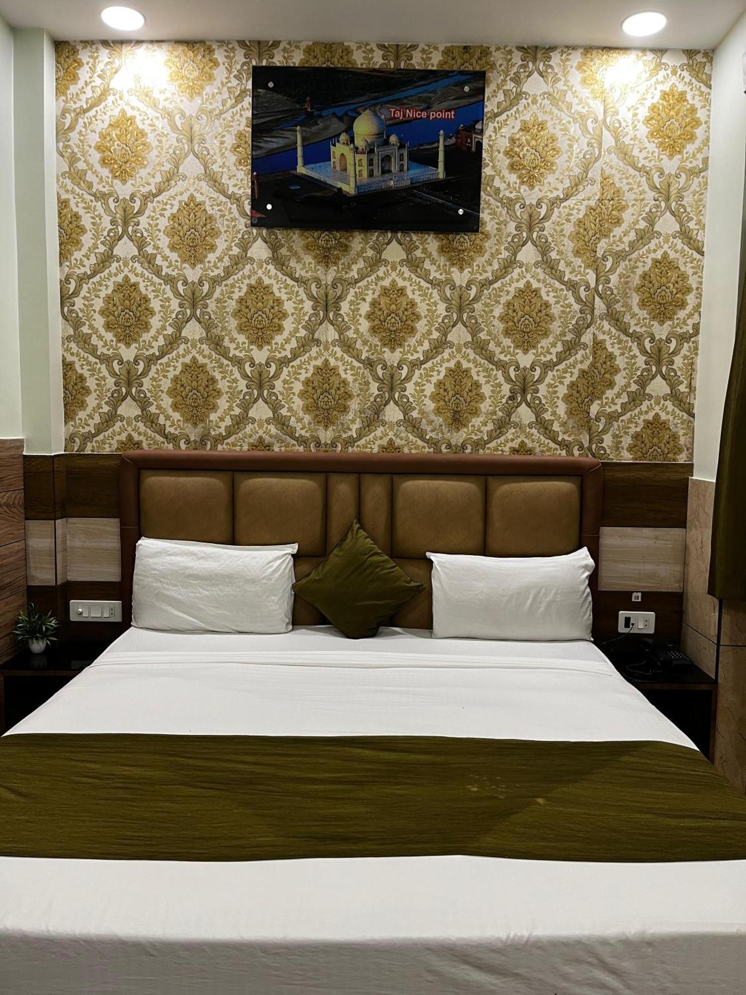 Taj Nice Point Manage By Taj Sunrise Group Agra (Uttar Pradesh) Exterior foto