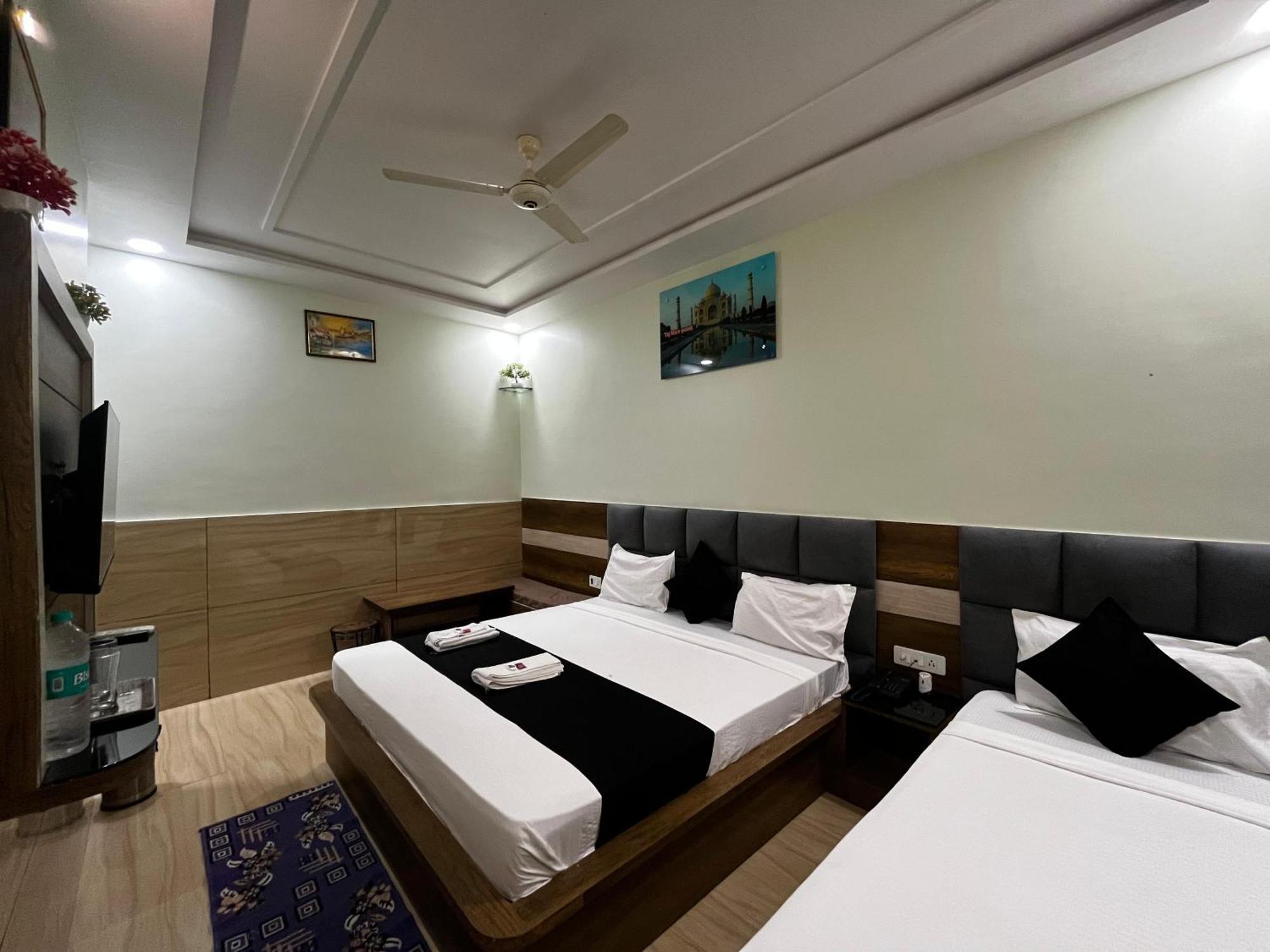 Taj Nice Point Manage By Taj Sunrise Group Agra (Uttar Pradesh) Exterior foto